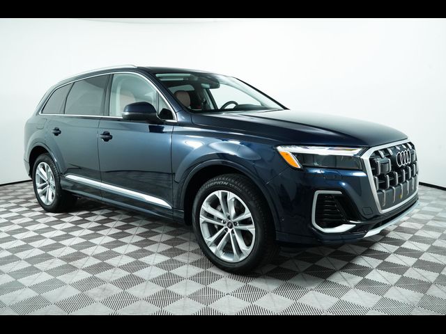 2025 Audi Q7 Premium Plus