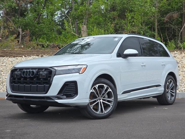 2025 Audi Q7 Premium Plus