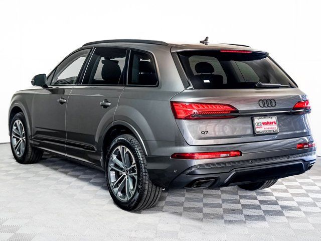 2025 Audi Q7 Premium Plus