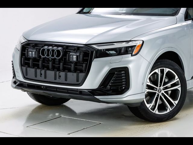 2025 Audi Q7 Premium Plus