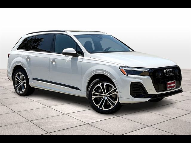 2025 Audi Q7 Premium Plus