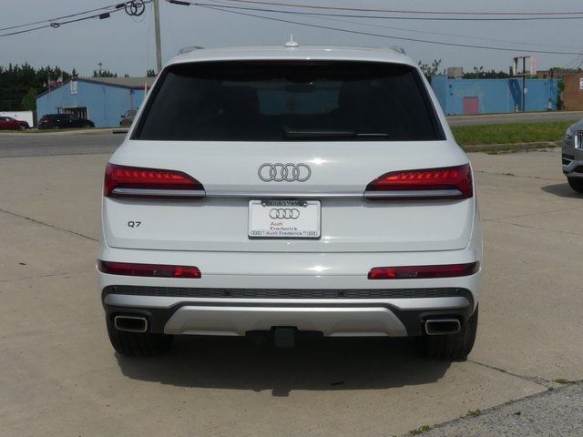 2025 Audi Q7 Premium Plus