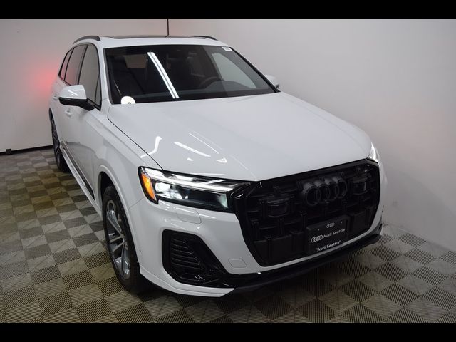 2025 Audi Q7 Premium Plus