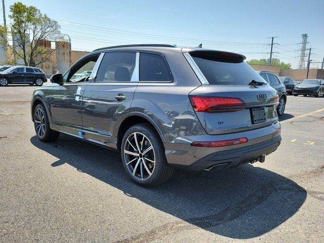 2025 Audi Q7 Premium Plus