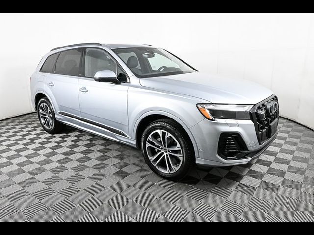 2025 Audi Q7 Premium Plus