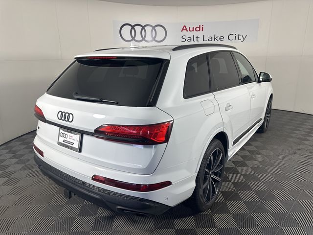2025 Audi Q7 Premium Plus