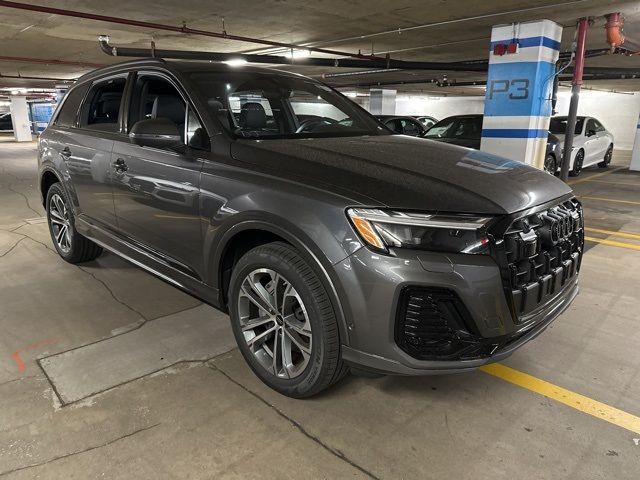 2025 Audi Q7 Premium Plus