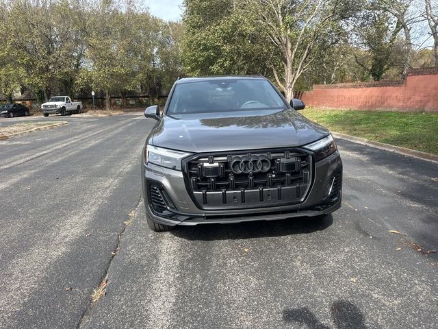 2025 Audi Q7 Premium Plus