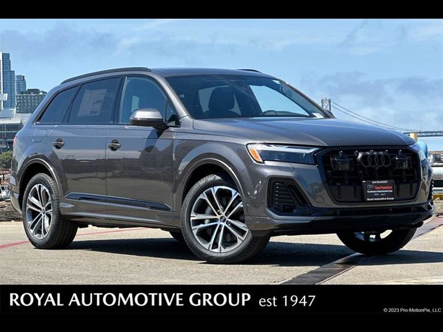 2025 Audi Q7 Premium Plus