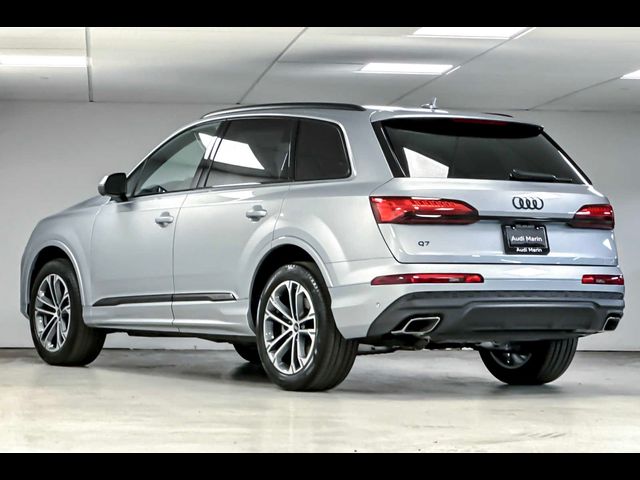 2025 Audi Q7 Premium Plus