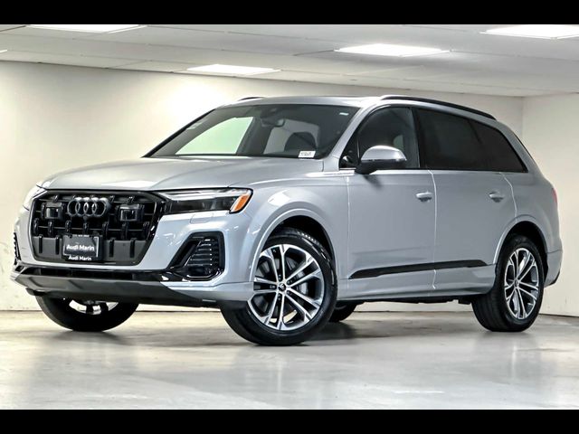 2025 Audi Q7 Premium Plus