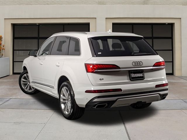 2025 Audi Q7 Premium Plus