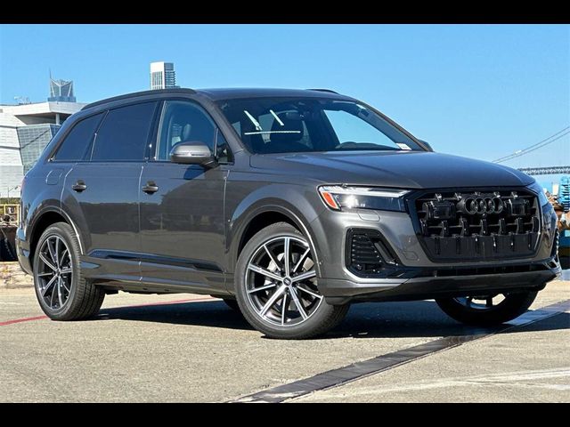 2025 Audi Q7 Premium Plus