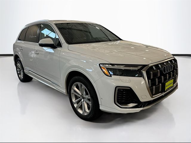 2025 Audi Q7 Premium Plus