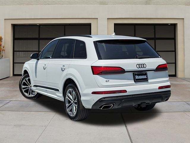 2025 Audi Q7 Premium Plus