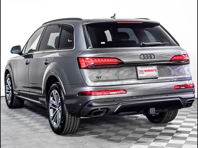 2025 Audi Q7 Premium Plus