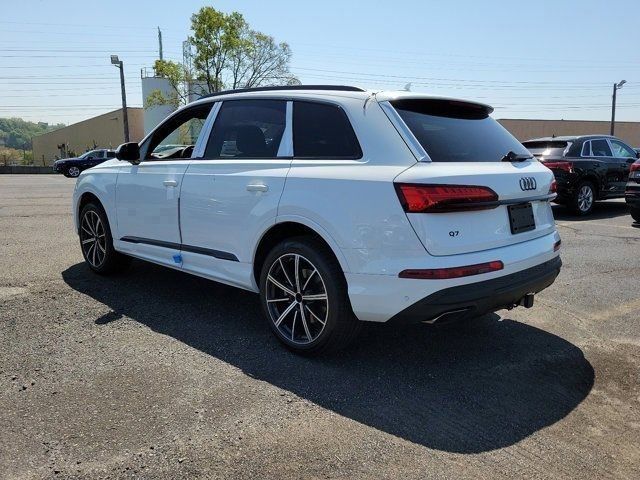 2025 Audi Q7 Premium Plus