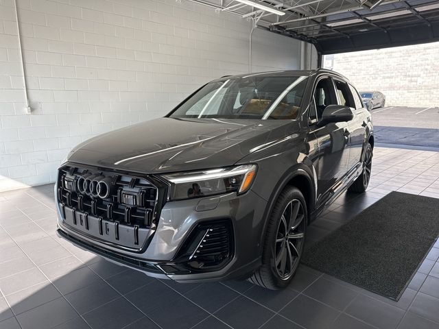 2025 Audi Q7 Premium Plus