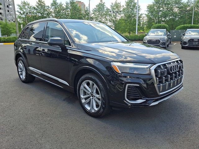 2025 Audi Q7 Premium Plus