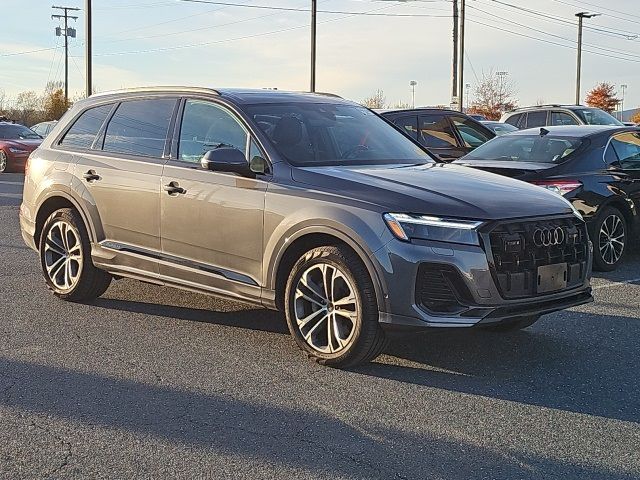 2025 Audi Q7 Premium Plus