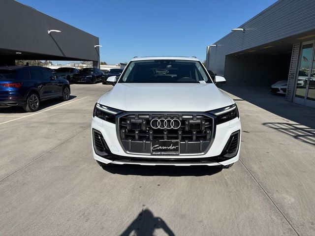 2025 Audi Q7 Premium Plus