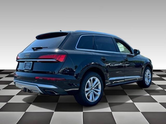 2025 Audi Q7 Premium Plus