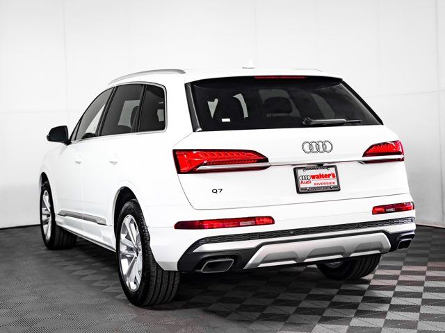 2025 Audi Q7 Premium