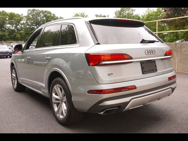 2025 Audi Q7 Premium