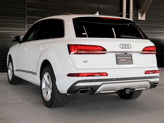 2025 Audi Q7 Premium