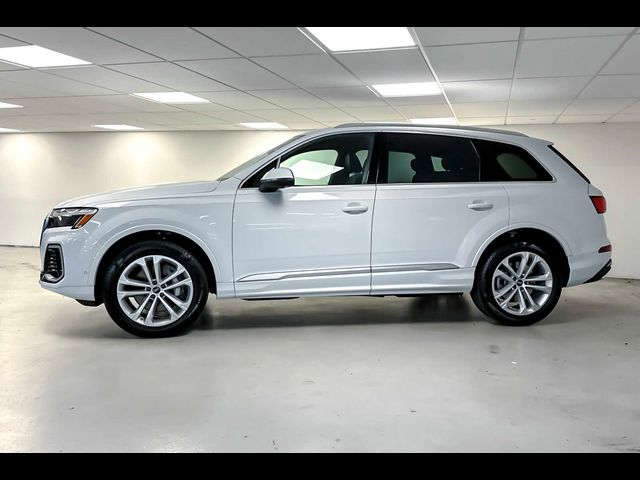 2025 Audi Q7 Premium