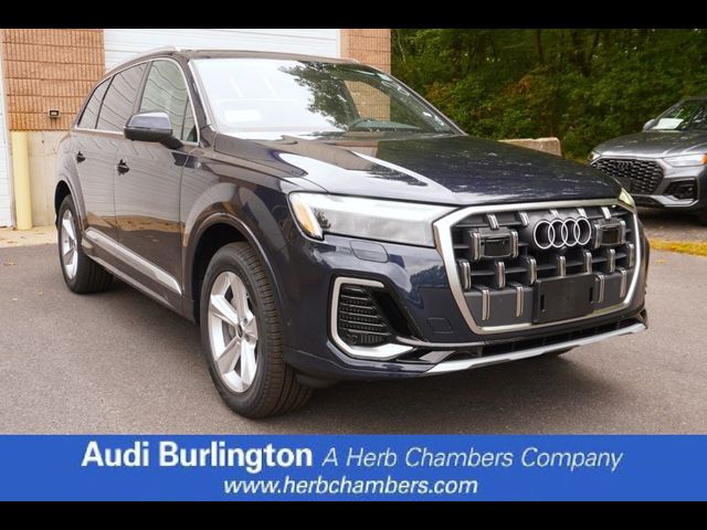 2025 Audi Q7 Premium