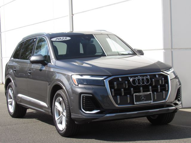 2025 Audi Q7 Premium