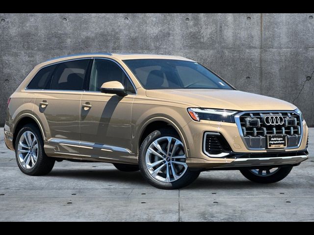 2025 Audi Q7 Premium Plus