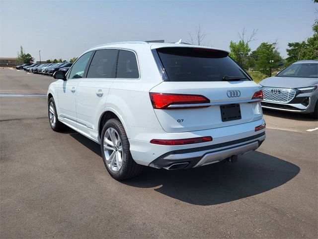 2025 Audi Q7 Premium Plus