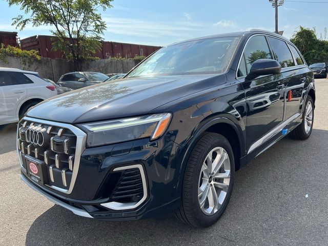 2025 Audi Q7 Premium Plus