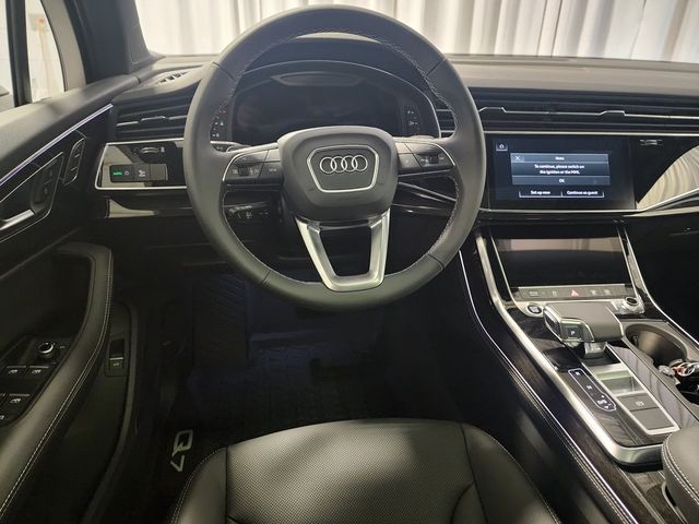 2025 Audi Q7 Premium Plus