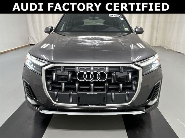 2025 Audi Q7 Premium Plus