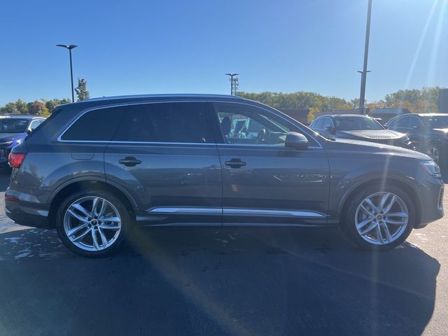 2025 Audi Q7 Premium Plus
