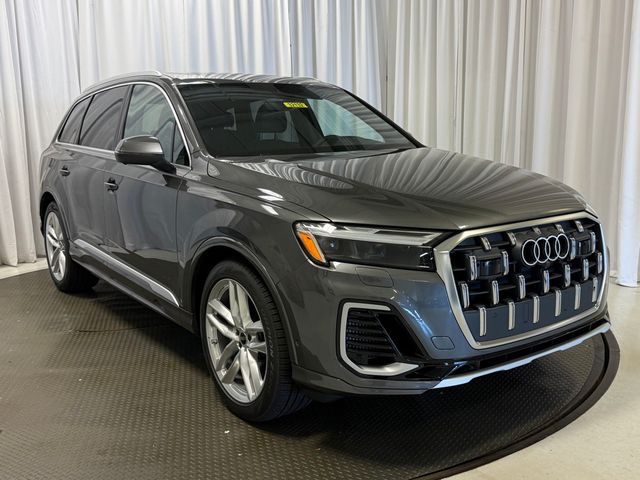 2025 Audi Q7 Premium Plus