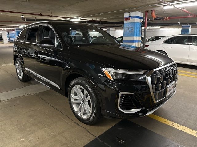 2025 Audi Q7 Premium Plus