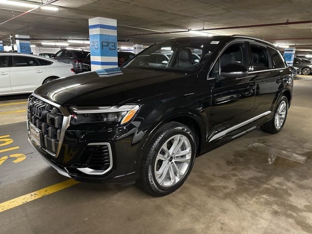 2025 Audi Q7 Premium Plus