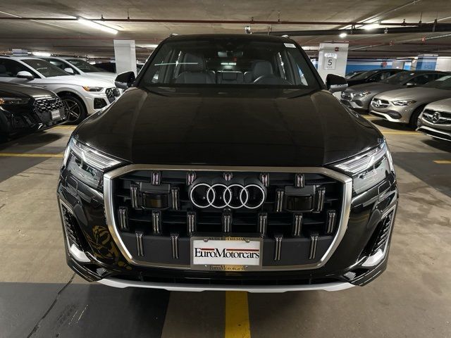 2025 Audi Q7 Premium Plus