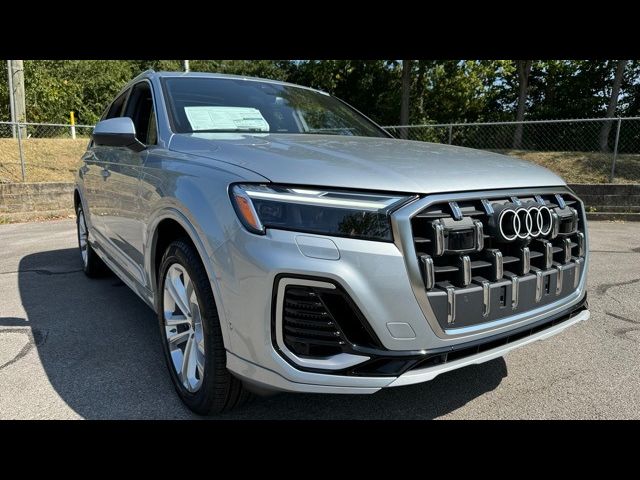 2025 Audi Q7 Premium Plus