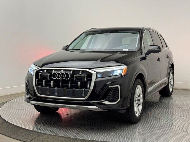 2025 Audi Q7 Premium Plus
