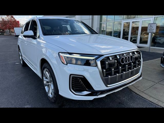 2025 Audi Q7 Premium Plus