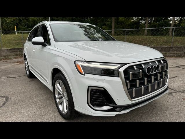 2025 Audi Q7 Premium Plus