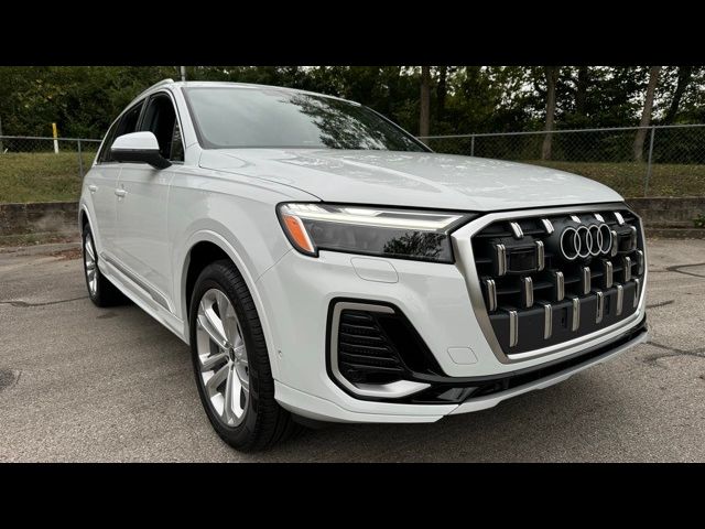 2025 Audi Q7 Premium Plus