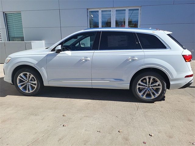 2025 Audi Q7 Premium Plus