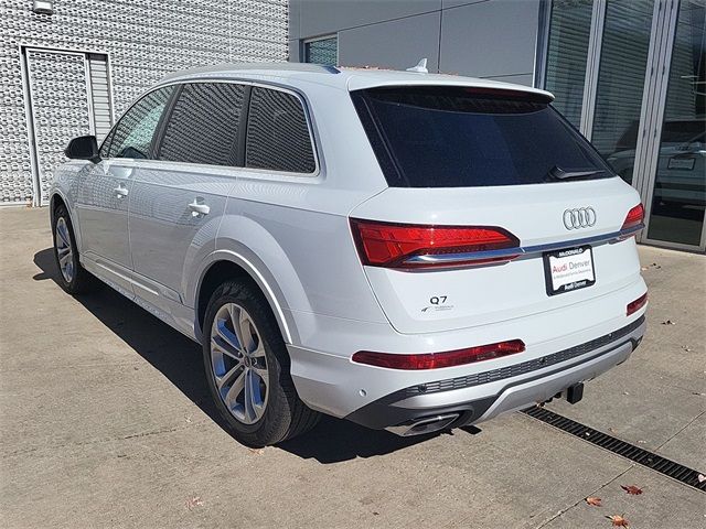 2025 Audi Q7 Premium Plus