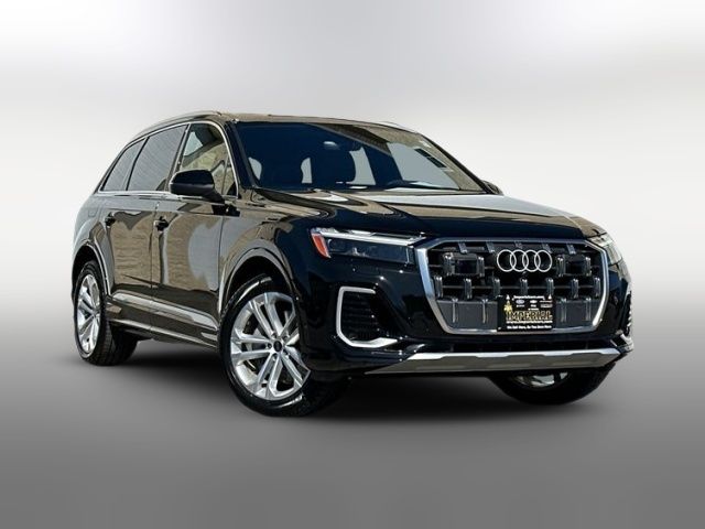 2025 Audi Q7 Premium Plus